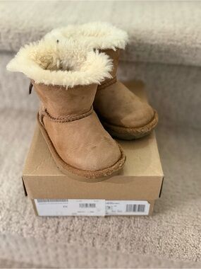 UGG Toddler Mini Bailey Bow II Boots